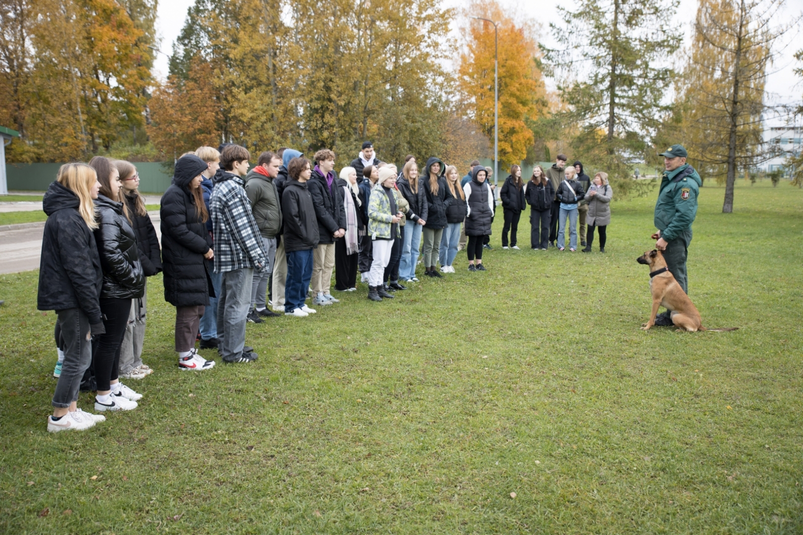 Skolēni no Latvijas skolām viesojas VRK Karjeras nedēļas ietvaros no 16. līdz 20. oktobrim