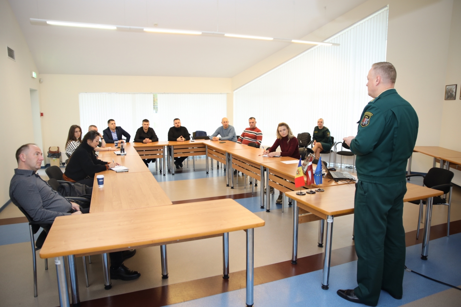 Moldovas Republikas Migrācijas ģenerālinspektorāta amatpersonas pabeigušas apmācības Valsts robežsardzes koledžā Nr.10