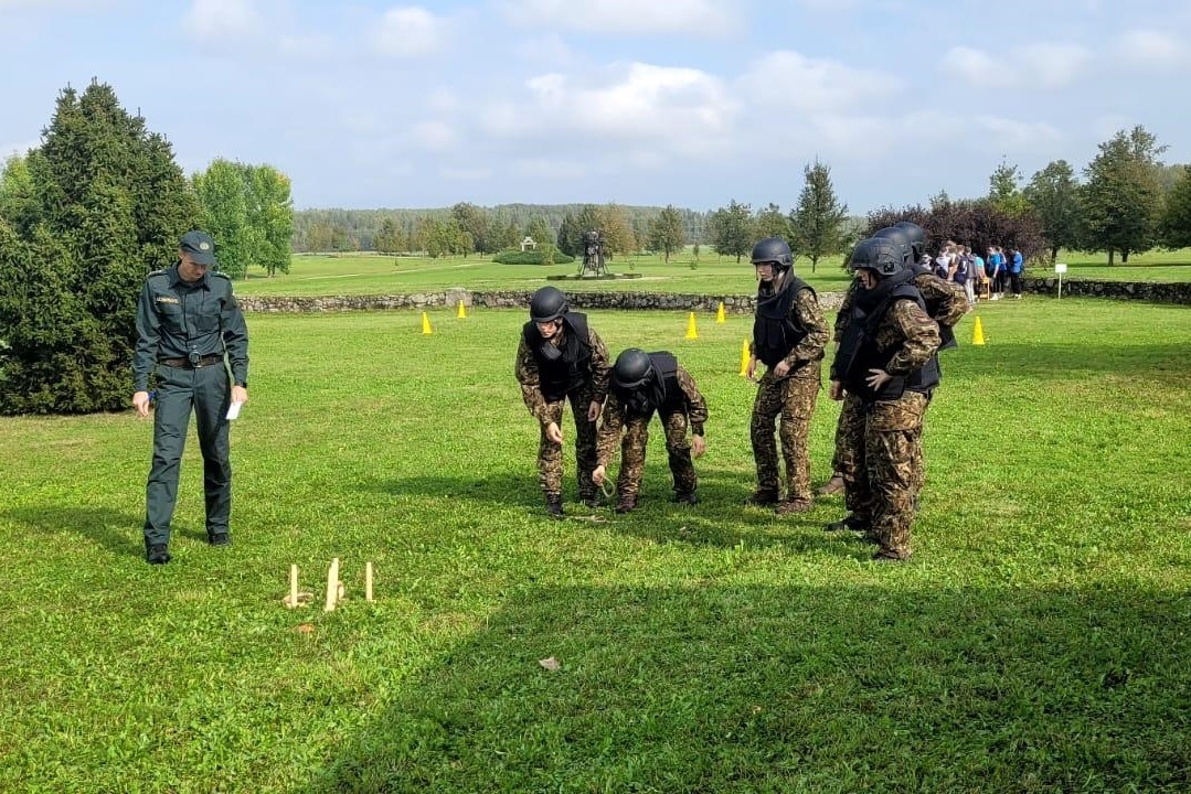 Valsts robežsardzes koledža piedalījās patriotiskās audzināšanas pasākumā "Karoga svētki" Nr.1