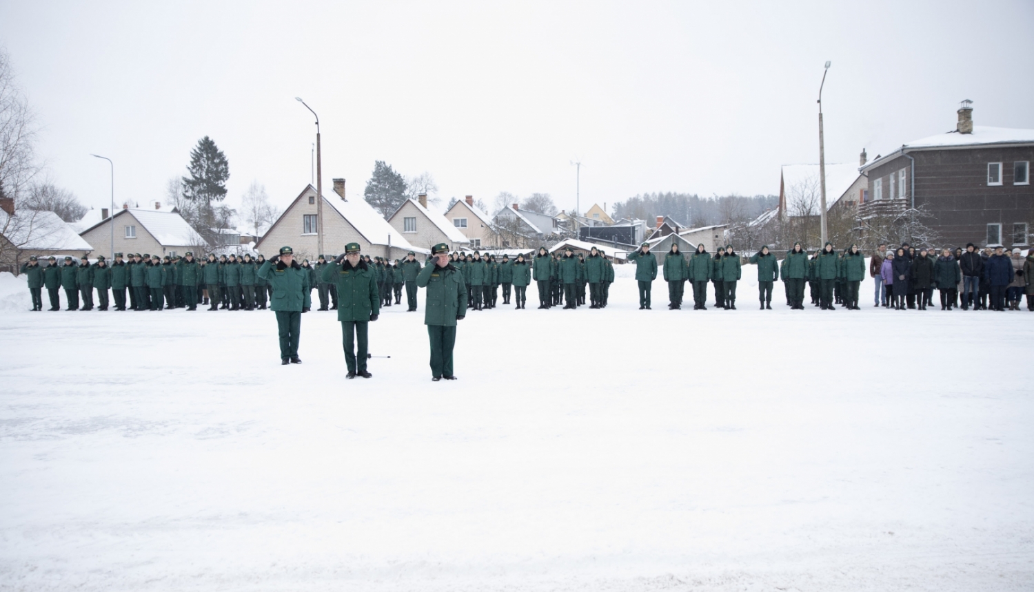 Valsts robežsardzes koledžas personāls vienojās klusuma brīdī